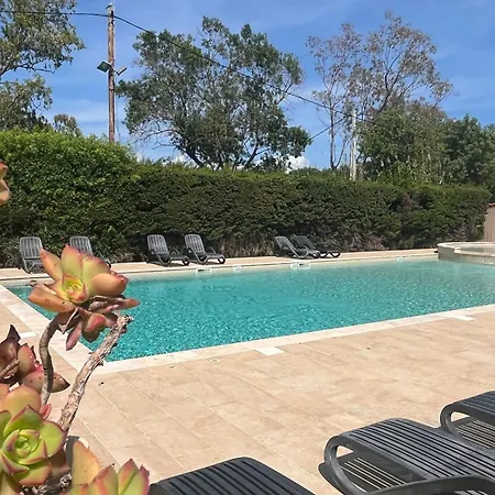 Chalet Charming Mobile With Pool Hyeres